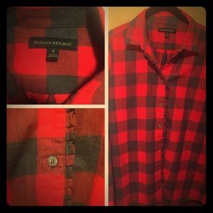 Banana Republic Black and Red Plaid Flannel